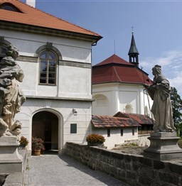 Valdštejn_Castle.jpg