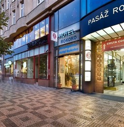 Rokoko-exterior.jpg
