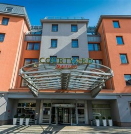 Courtyard_Plzeň_exterior.jpg