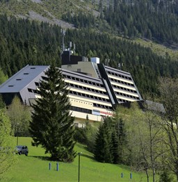 Horal_Špindl_ext.JPG