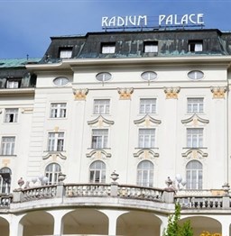 Radium-Palace_Jáchymov_exterior.jpg