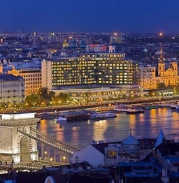 Marriott_Budapest_exterior.jpg